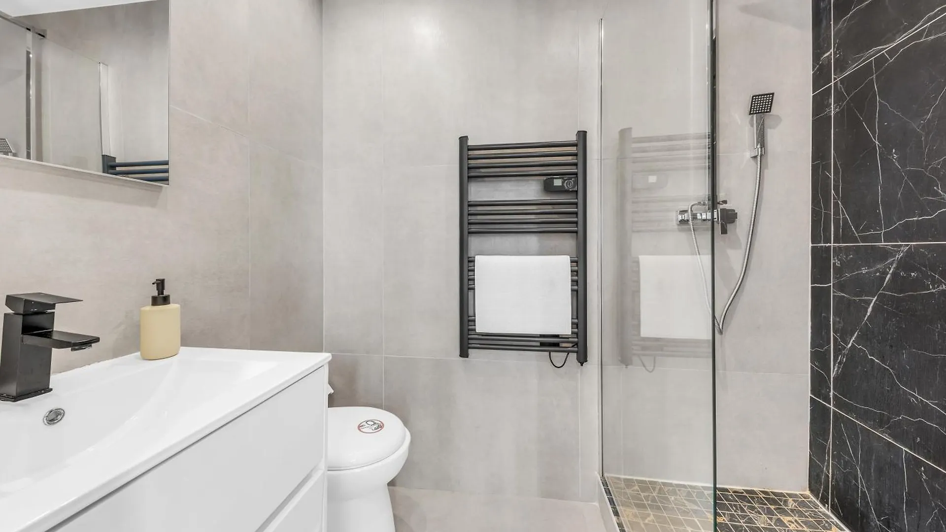 Apartment Cannes Riviera By Scls Locations France
